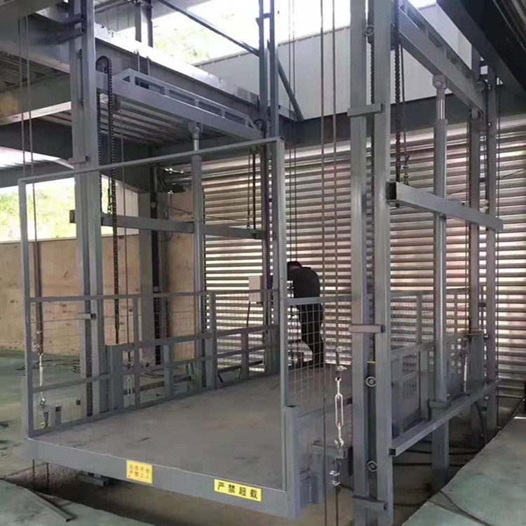 導軌式液壓貨梯